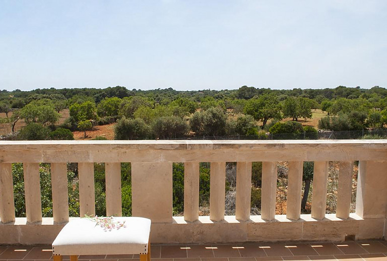 Balkon mit Weitblick über die Landschaft