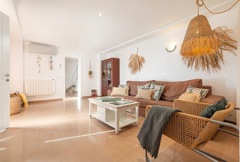 Eingangsbereich mit Klimaanlage und Heizung